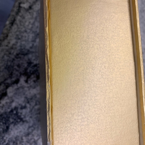 Authentic Dior gold box (empty box only) Excellent condition - Picture 8 of 11